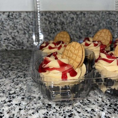 PB & J Cupcakes- 1 Dozen