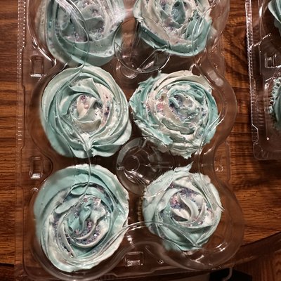Carrot Cupcakes (6 Pack)