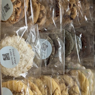 6 Pack Variety Cookie Box 