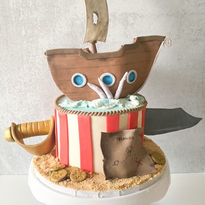 Custom Cake  8” (Serves 20-24) 