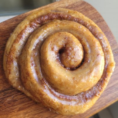 Vanilla Bean Cold Brew Cinnamon Rolls 4 Pack