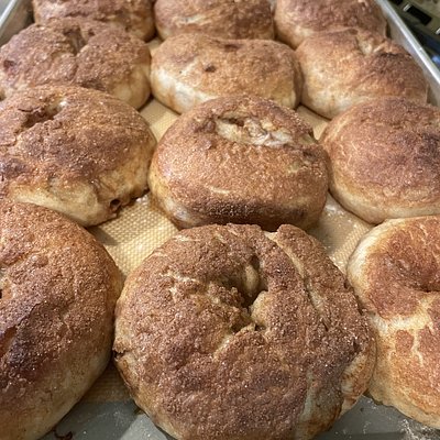 Cinnamon Crunch Bagels