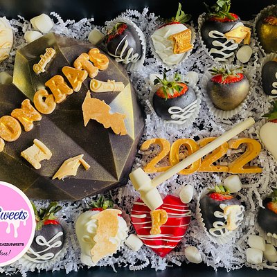 Breakable hearts 🩵🍫🍓