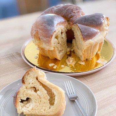 Cream Cheese Brioche Crown