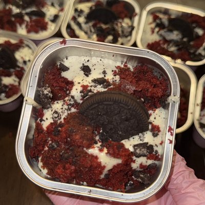 Red Velvet Oreo Cheesecake