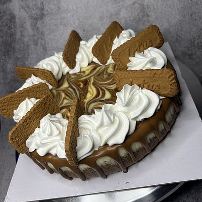 Cookie Butter Swirled Cheesecake (9inch)