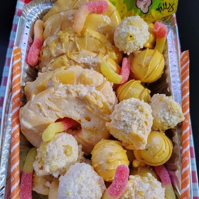 Tropical Bites & Grape Delights 