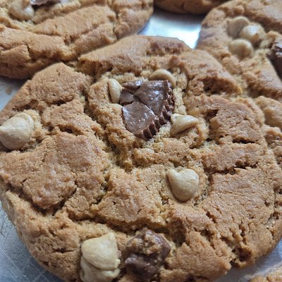 Peanut Butter Explosion 1 Dozen