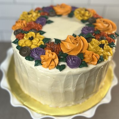 8 Inch Round Cake (feeds 20)