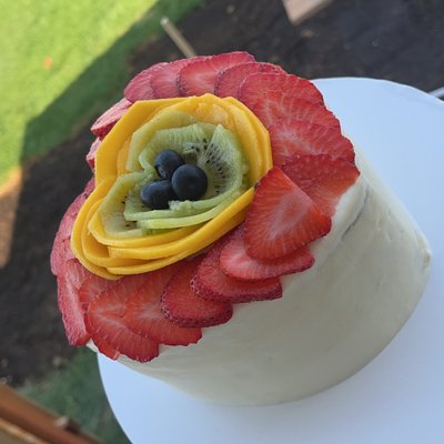 6” Spring Fling Heart Cake (10-12 Servings) 