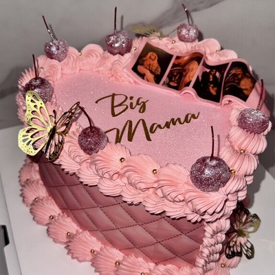 Signature Heart Cake – 8” (3-Layer)