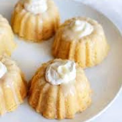 White Chocolate Chip Mini