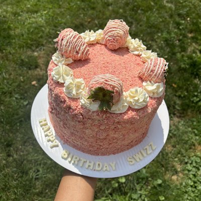 3 Layered 9’ Strawberry Crunch Cake 