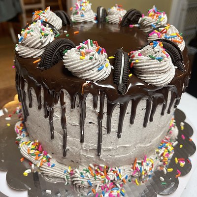 Chocolate Cream Cookie Cake