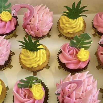 Fondant Topped Cupcakes 
