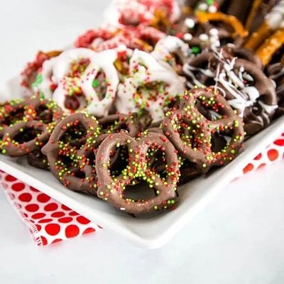 Chocolate Covered Pretzels 