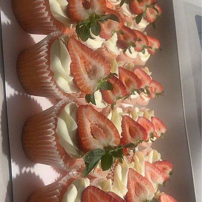 Simply Just Cupcakes 