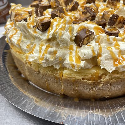 Caramel Candy Cheesecake 