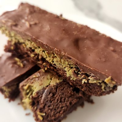 Jumbo Dubai Chocolate Brownies