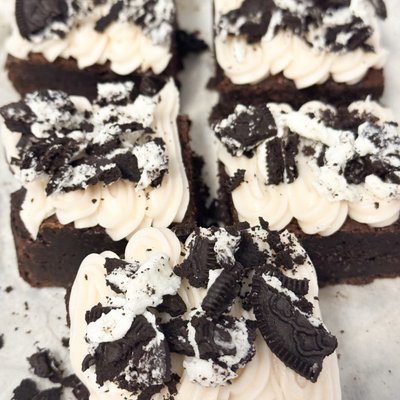 Cookies & Cream Brownie Pan