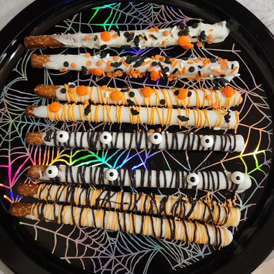 Chocolate Covered Pretzels 