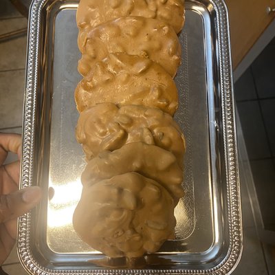6pc Of Pralines Candy 