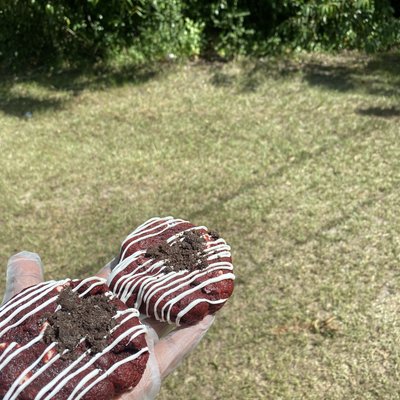 Red Velvet Cookies & Cream
