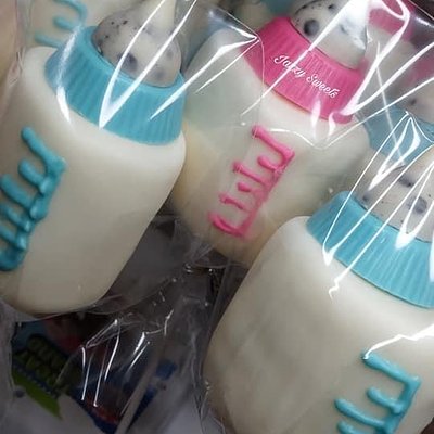 Giant Marshmallow Pops