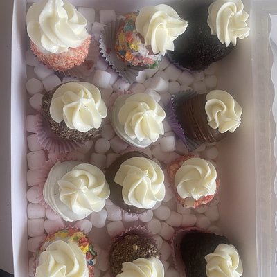 Cheesecake stuffed chocolate Covered strawberries