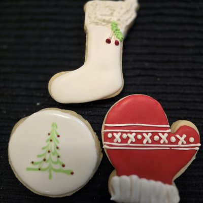 Cozy Christmas Sugar Cookies Dozen