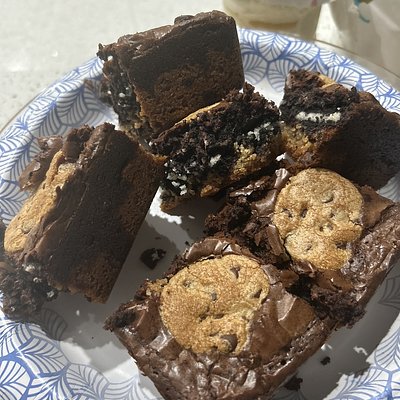 Cookie Oreo Brownie Slice 