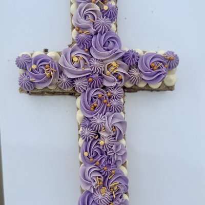 Cross cookie Cake