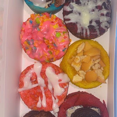 Box Of 8 Cookies 