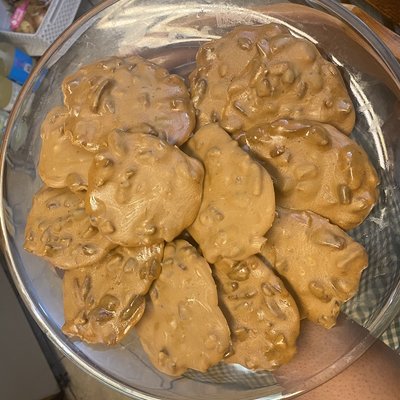 12pc Of Pralines Candy