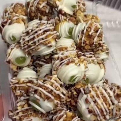 Dipped Grapes With Nuts
