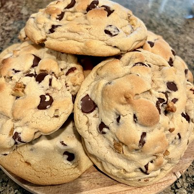 (10) Baby Monster Chocolate Chip Walnut Cookie