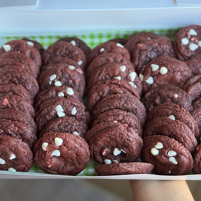 44 Ct Party Box Cookies - 2Oz  