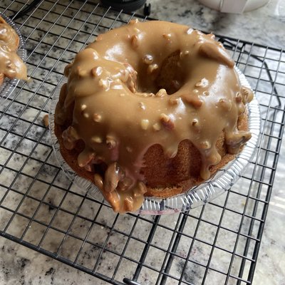 Banana Praline Pound Cake