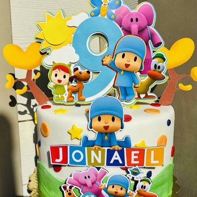 10 Inch Cake Feeding 35