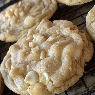 White Chocolate Macadamia Nut