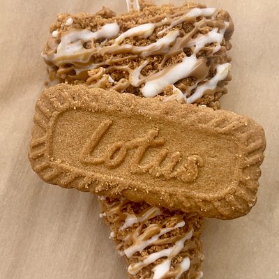 Cookie Butter Cheesecake Slice