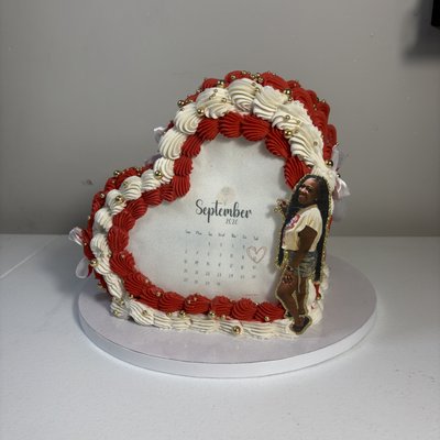 8 Inch Side Heart Cake 