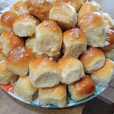 Yeasted Dinner Rolls