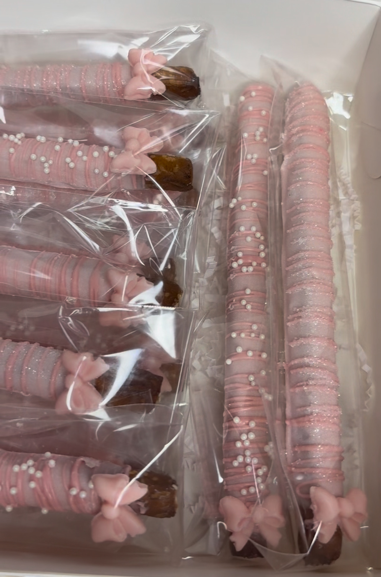 6 Custom Pretzels