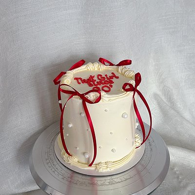 Custom 6inch Cake 10-15