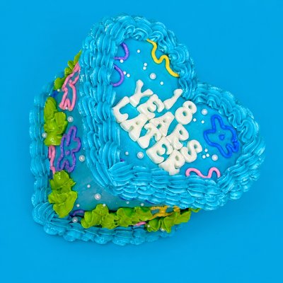 Small Heart Cake (4 Inches)