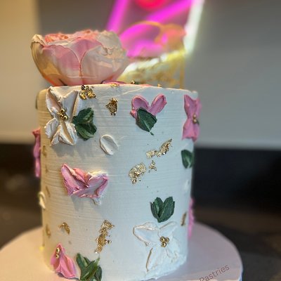 6” Round 3 Layer (serves 15/18)