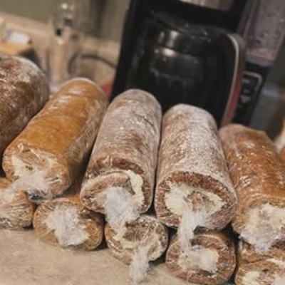 Pumpkin Roll With Nuts