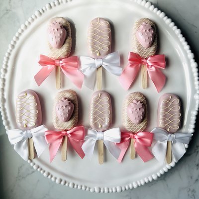 Mini Cakesicles Custom (12)  