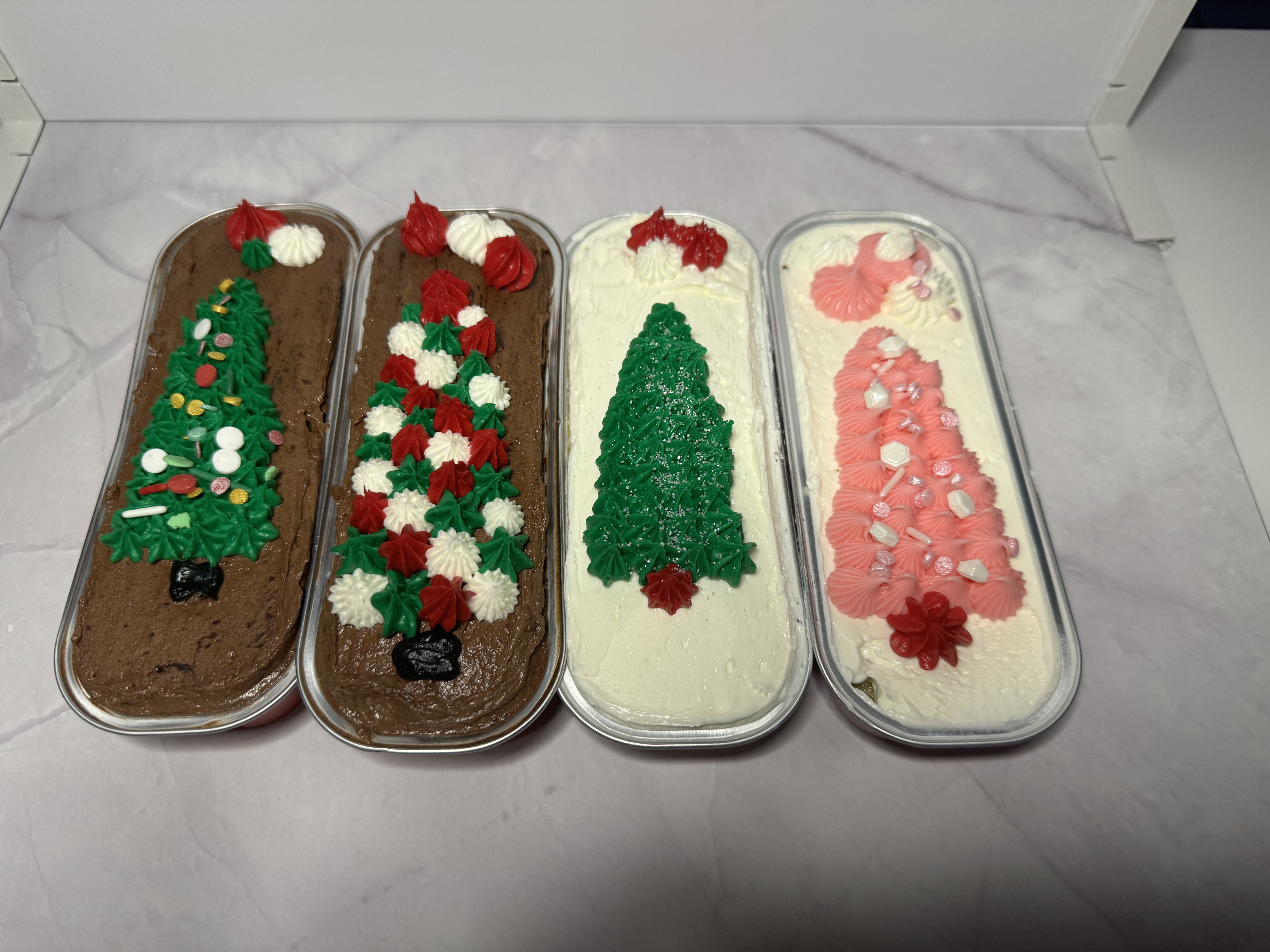 Little Christmas Cakes